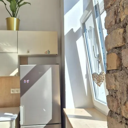 Comfortable In Center Apartment *