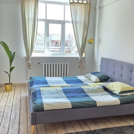 Comfortable In Center Apartment *